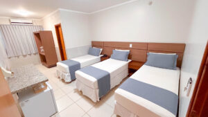 Cedro Hotel - Quarto Triplo solteiro (1)