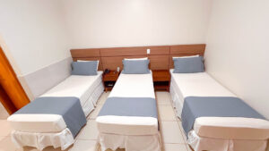 Cedro Hotel - Quarto Triplo solteiro (5)